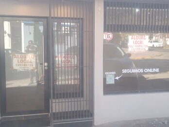 DUEÑO ALQUILA LOCAL CALLE SAN MARTIN 197 "IMPECABLE" ZONA PARQUE URQUIZA