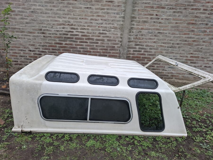 CÚPULA PARA CAMIONETA.  ESCUCHO OFERTA!!