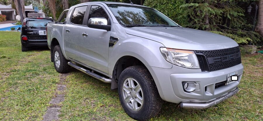 FORD RANGER XLT 2013