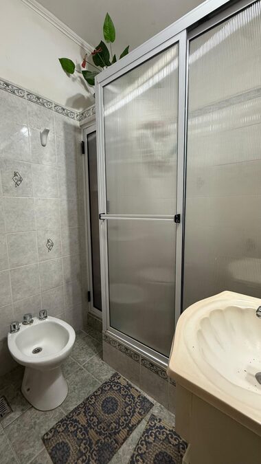 Zona Rondeau y Francia- Casa en Venta