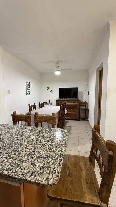 Zona Brown y Crespo – Casa en Venta