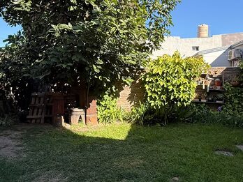 Zona Brown y Crespo – Casa en Venta
