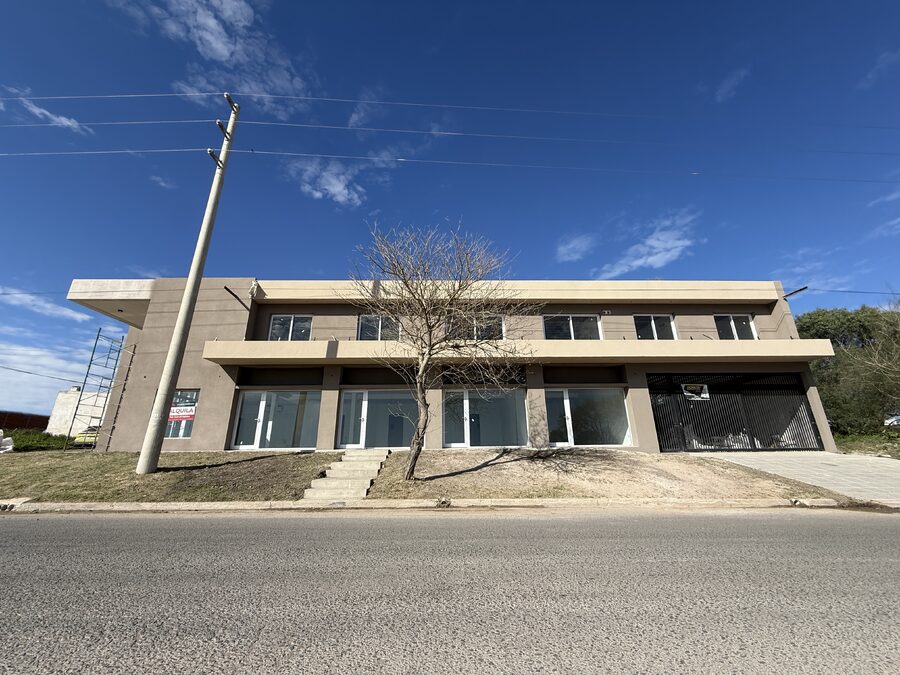 ALQUILER LOCAL COMERCIAL EN SAN BENITO A ESTRENAR