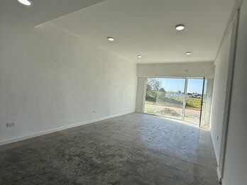 ALQUILER LOCAL COMERCIAL EN SAN BENITO A ESTRENAR