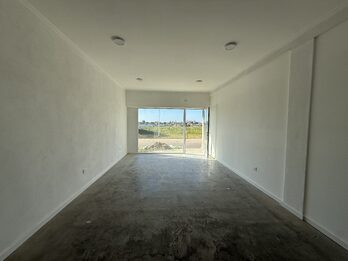 ALQUILER LOCAL COMERCIAL EN SAN BENITO A ESTRENAR