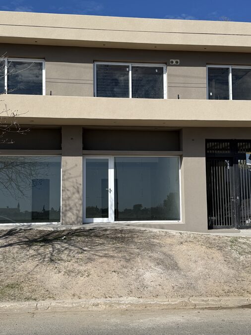 ALQUILER LOCAL COMERCIAL EN SAN BENITO A ESTRENAR