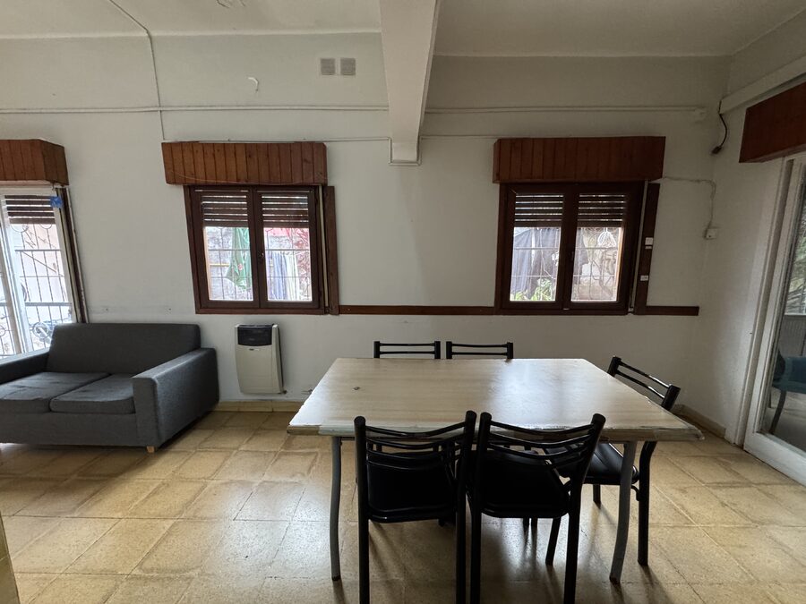 Casa 3 dormitorios con patio y cochera APTA CRÉDITO HIPOTCARIO