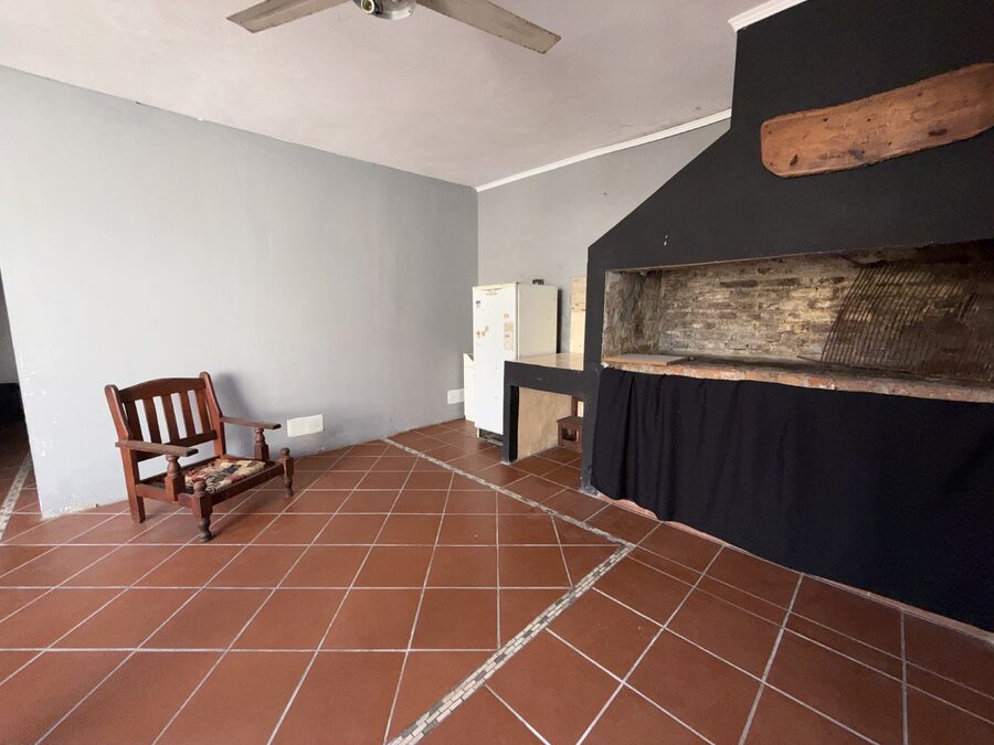 CASA 3 DORMITORIOS ZONA AV. RAMIREZ Y LAURENCENA