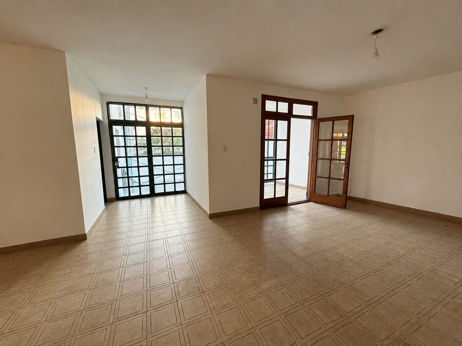 ALQUILER CASA 3 DORMITORIOS - GARAGE DOBLE | ZONA THOMPSON