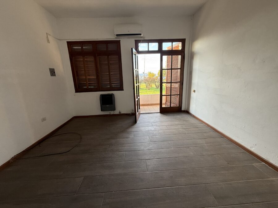 ALQUILER CASA 3 DORMITORIOS - GARAGE DOBLE | ZONA THOMPSON
