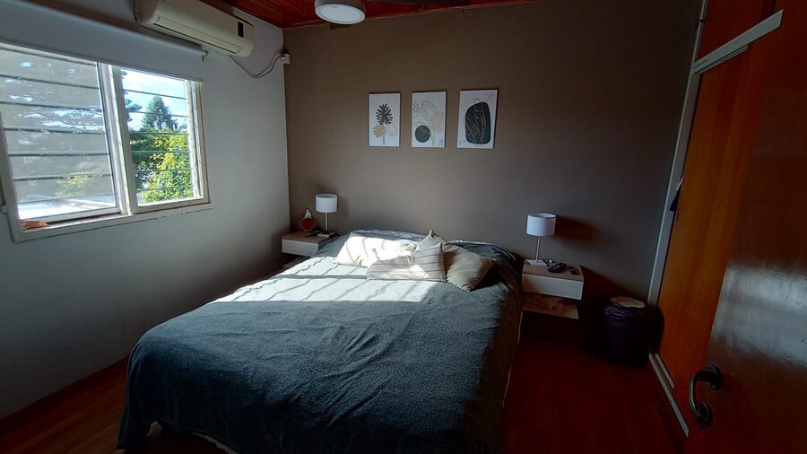 DUEÑO. DUPLEX 3 DORM. 2 BAÑOS. COCHERA. PATIO PARRILLA.