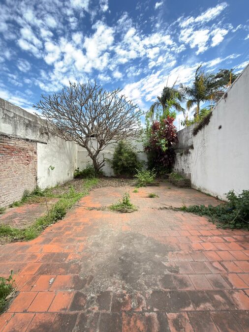 VENDO PROPIEDAD APTA FINES COMERCIALES - SALTA Y NOGOYA