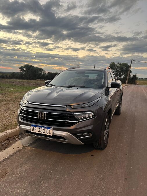 FIAT TORO VOLCANO 2.0 2022 4x4 DIESEL AT9