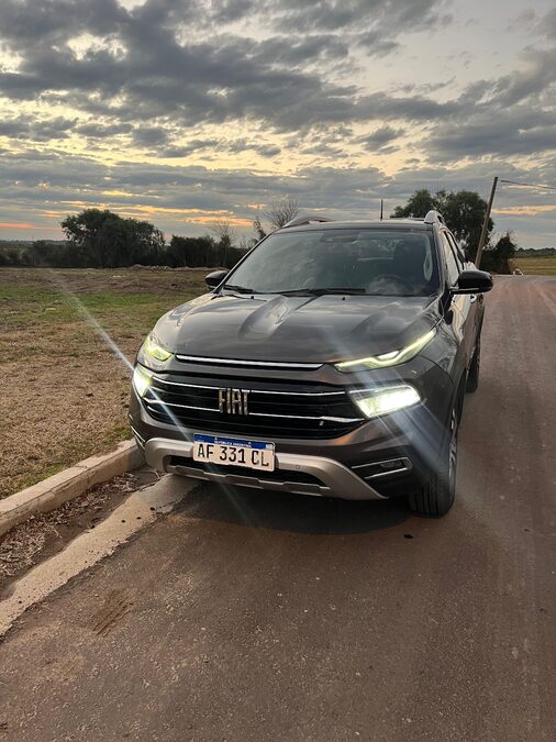 FIAT TORO VOLCANO 2.0 2022 4x4 DIESEL AT9