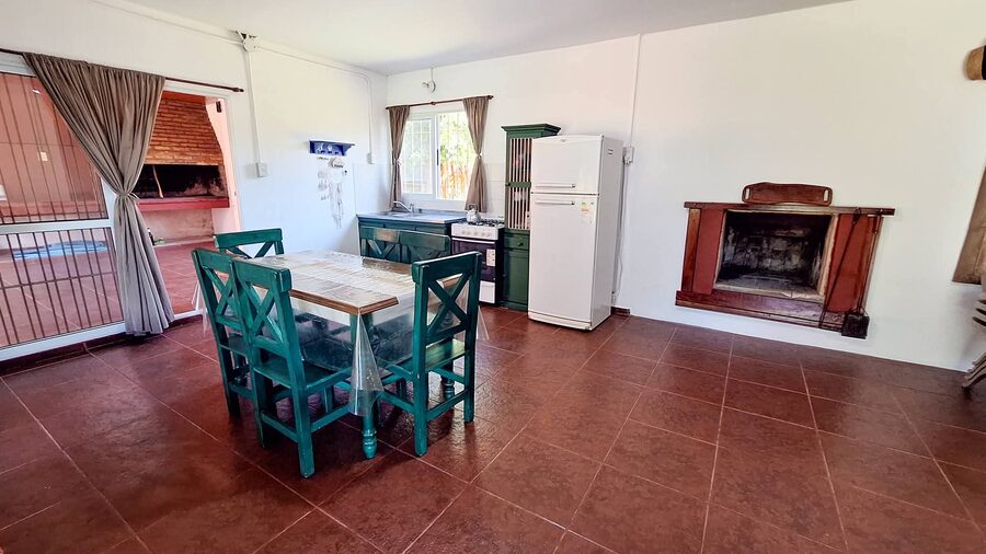ALQUILO TEMPORALMENTE CASA QUINTA
