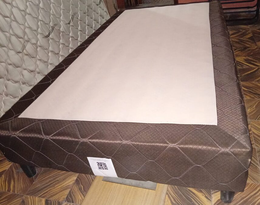 Vendo Sommier Plaza y media (prácticamente nuevo)