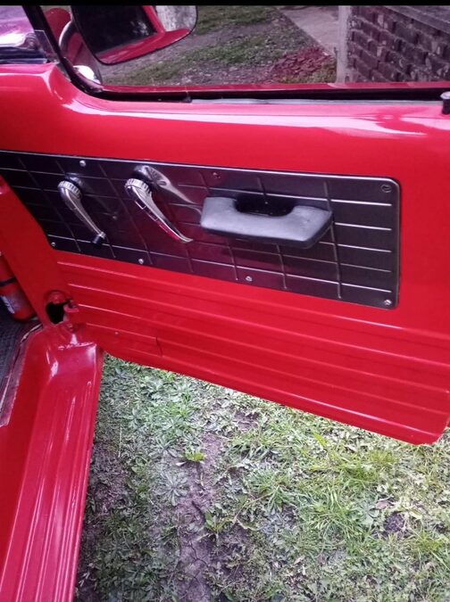 Dodge 100
