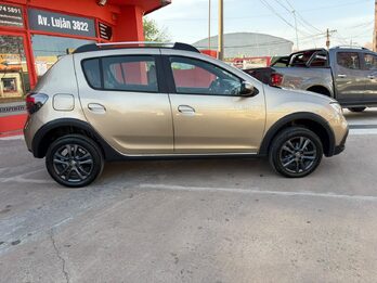 SANDERO STEPWAY INTENS-2022