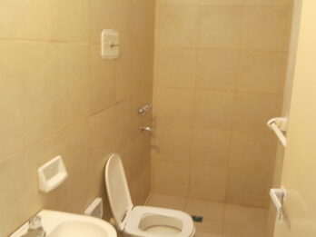 ALQUILO CASA 11 HABITACIONES - ZONA CASA GOBIERNO