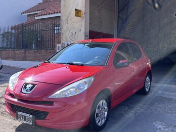 Peugeot 207 2015