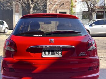 Peugeot 207 2015