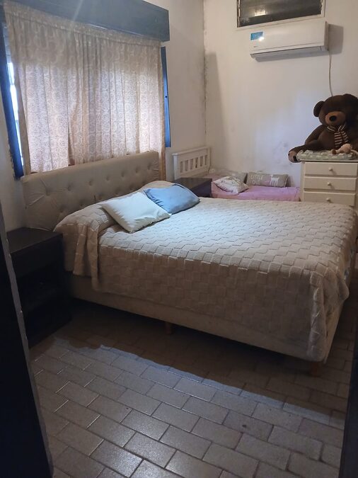PARTICULAR VENDE CASA  + DEPARTAMENTO