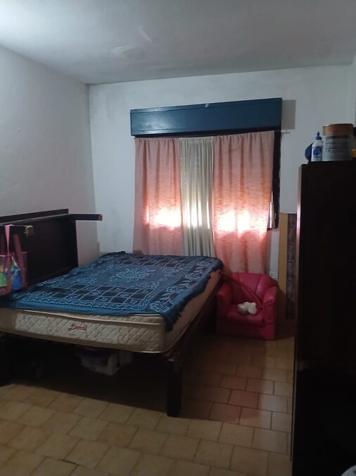 PARTICULAR VENDE CASA  + DEPARTAMENTO