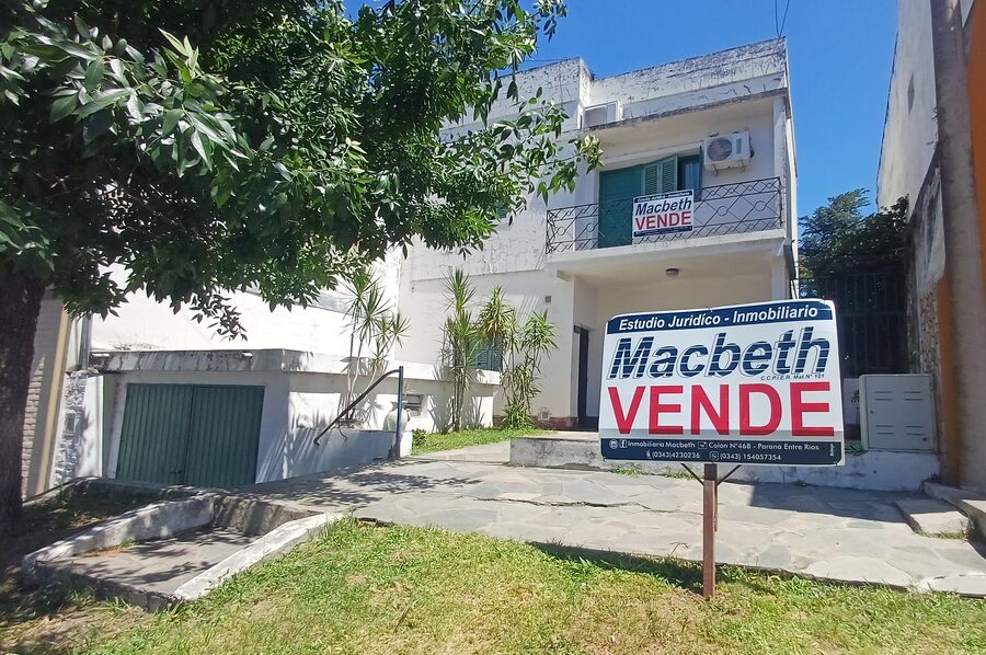 Vende Casa a Mejorar/Reciclar Sobre Avenida Almafuerte