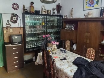 Vende Casa a Mejorar/Reciclar Sobre Avenida Almafuerte