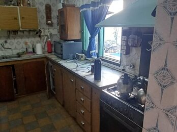 Vende Casa a Mejorar/Reciclar Sobre Avenida Almafuerte