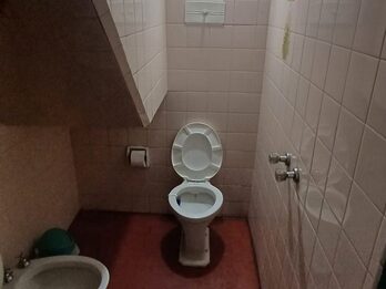 Vende Casa a Mejorar/Reciclar Sobre Avenida Almafuerte