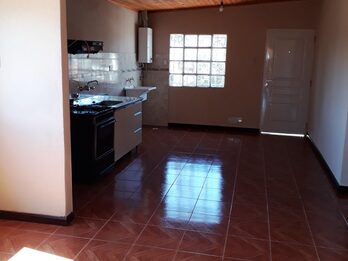 Alquila Casa en Planta Alta calle Sudamerica