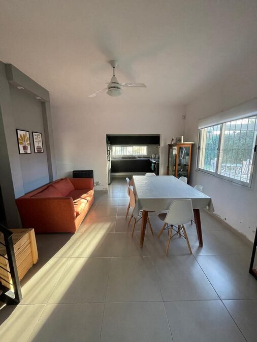 VENDO CASA EN SAN BENITO 2HAB 2 BAÑOS