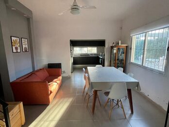 VENDO CASA EN SAN BENITO 2HAB 2 BAÑOS