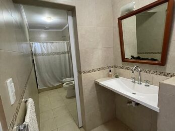 VENDO CASA EN SAN BENITO 2HAB 2 BAÑOS
