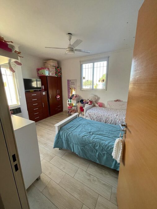 VENDO CASA EN SAN BENITO 2HAB 2 BAÑOS