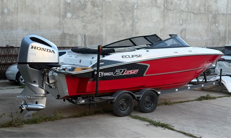 ECLIPSE 21SS con HONDA 225hp VTEC