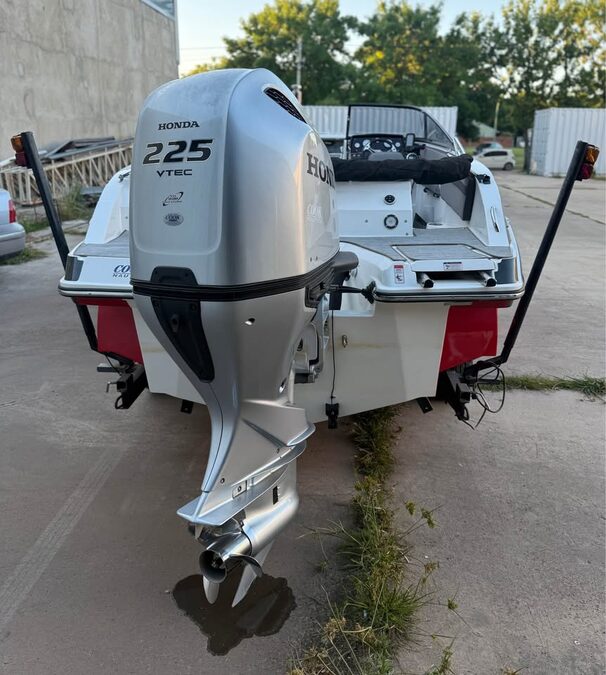 ECLIPSE 21SS con HONDA 225hp VTEC
