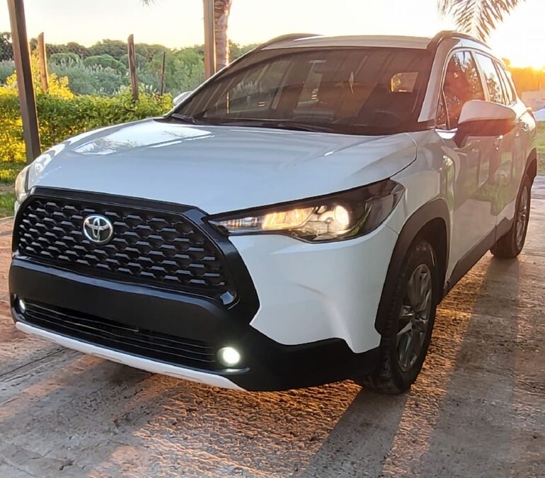TOYOTA Corolla Cross 2023