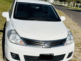 NISSAN TIIDA VISIA 2011