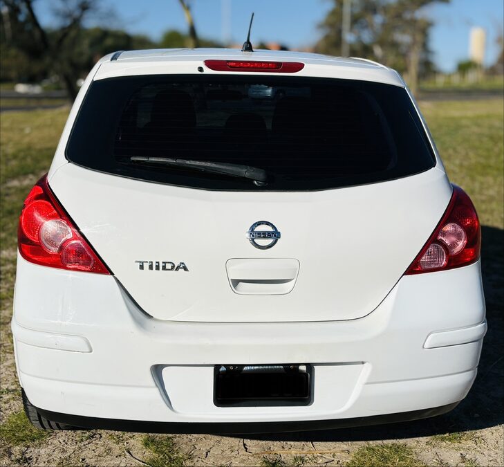 NISSAN TIIDA VISIA 2011