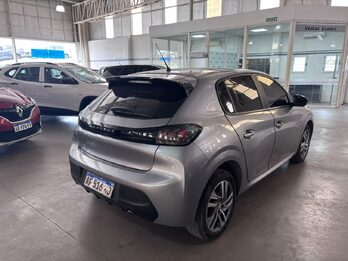 PEUGEOT 208 FELINE TIPTRONIC 1.6L - 2022 - 71.365KM