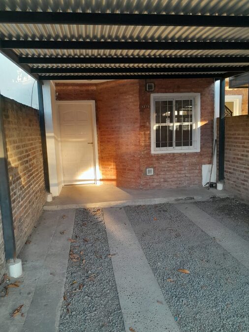 Alquilamos Duplex de 2 dormitorios calle M de Fontes 1279