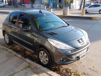 Peugeot 207 compact 2013