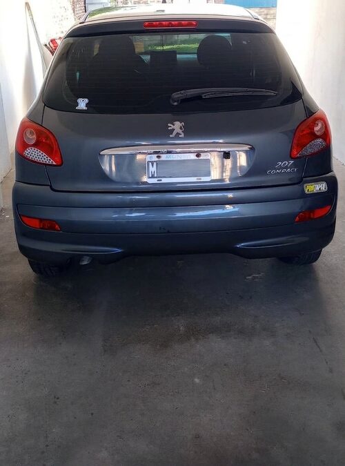 Peugeot 207 compact 2013