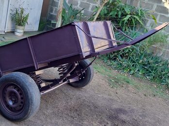 VENDO LINDO CARRITO DE UN EJE REFORZADO