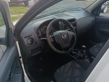 VENDO FIAT PALIO 2016
