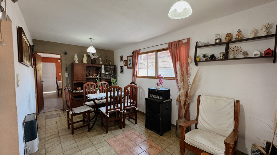 Venta Casa 2 dormitorios con cochera y verde apto credito