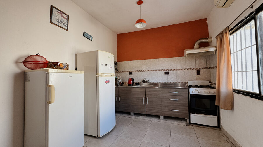 Venta Casa 2 dormitorios con cochera y verde apto credito