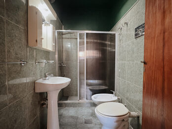 Venta Casa 2 dormitorios con cochera y verde apto credito